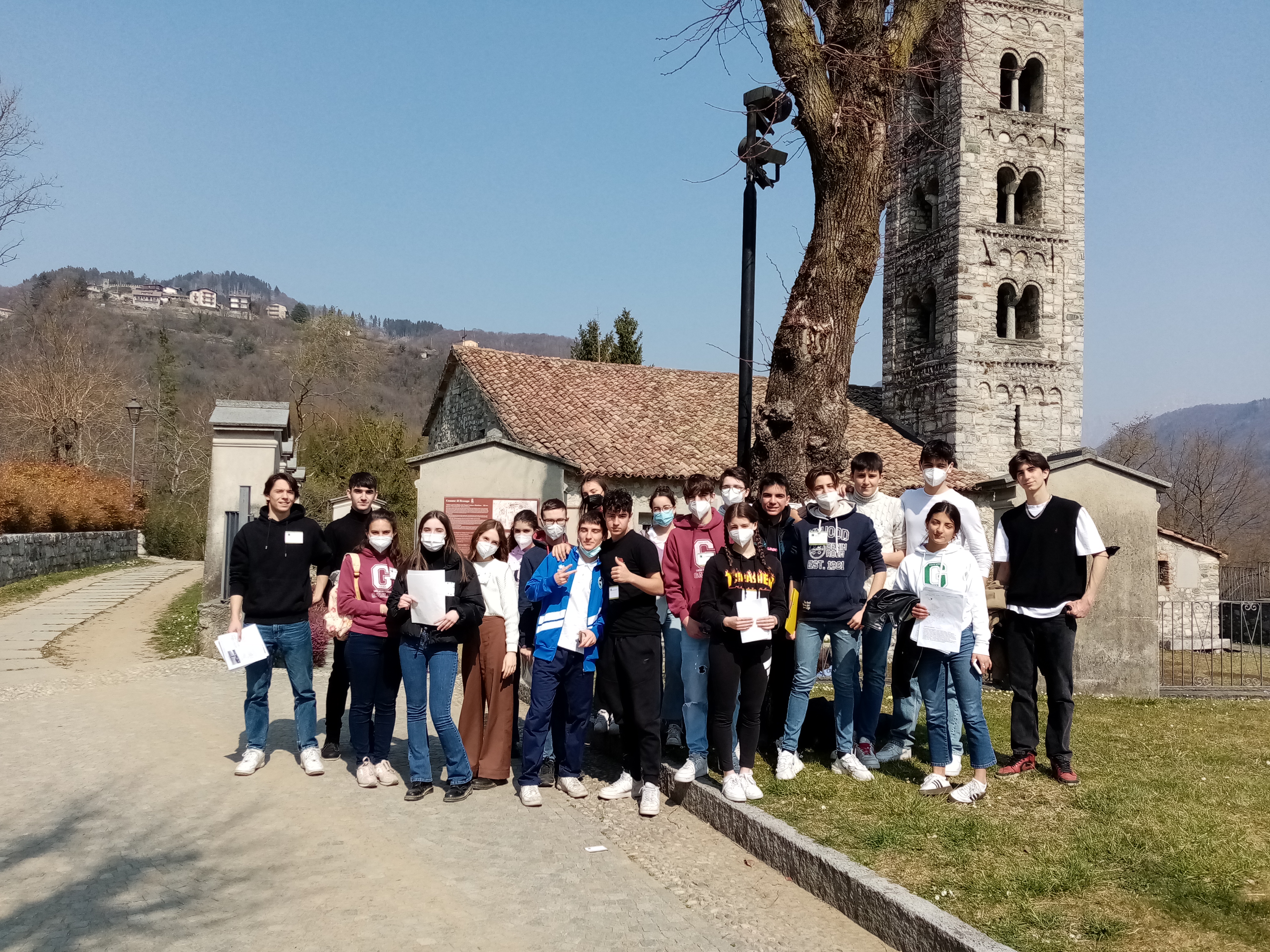 Chiesa dei SS Cosma e Damiano,Castello di Rezzago
